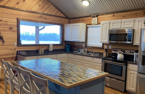 Morris Chapel Cabin | Private community boat ramp & only 20 minutes from Pickwick Dam