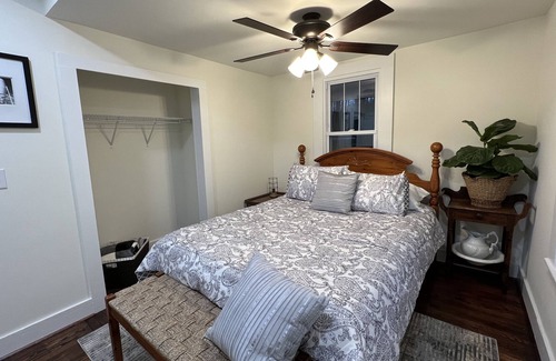 Singers Glen Cottage | Private Cottage- country views, peaceful, clean