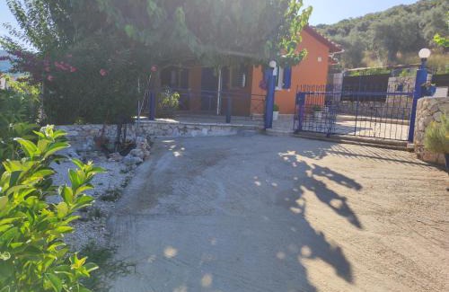 Evgiros House | Private Cottage in Stavros