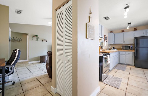 Wildwood House | Private cottage just outside the villages, perfect for you and your family!