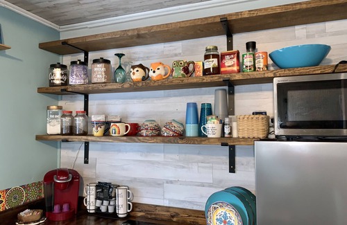 Bakersville Cottage | Private Cottage On Campbell Farm Animal Sanctuary