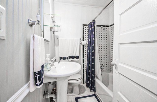 Flamingo Parks House | ❤️Private Cottage❤️Tropical Oasis In Downtown West Palm Beach ❤️