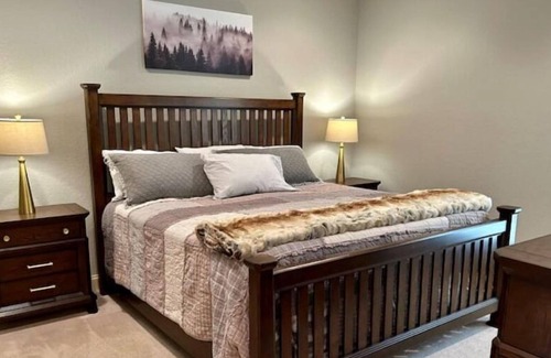 Hiawassee Cottage | Private cottage with mountain views