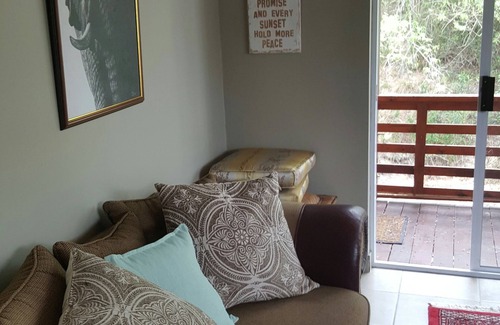 Nelson Mandela Bay Cottage | private cottage nestled in near indigenous african bush , with private deck