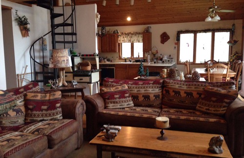 Fleischmanns Ski Chalet | Private Country Chalet With Great Winter Views