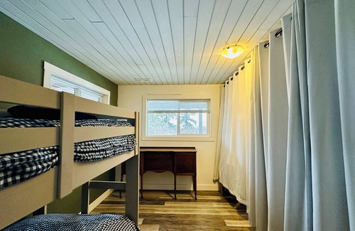 Vernon House | Private Country Cottage with great views. Close to Skiing, Beaches and Town.