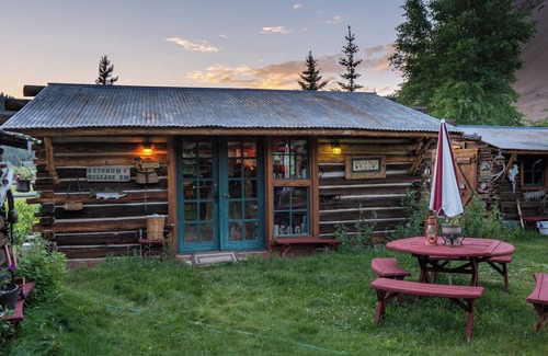 Mackay Cabin | Private & Cozy Cabins on North Fork of Big Lost River [Big Lost Ranch]