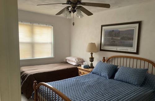 Craig Creek Cabin | Private Creekside Cabin, Ideal for Couples, Small Families