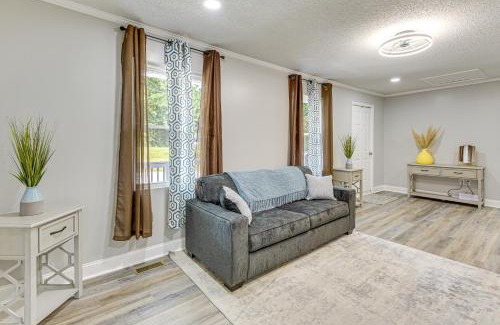 Sanford House | Private Deck and Yard Home 3 Mi to Dtwn Sanford!