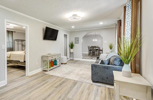 Sanford House | Private Deck and Yard Home 3 Mi to Dtwn Sanford!