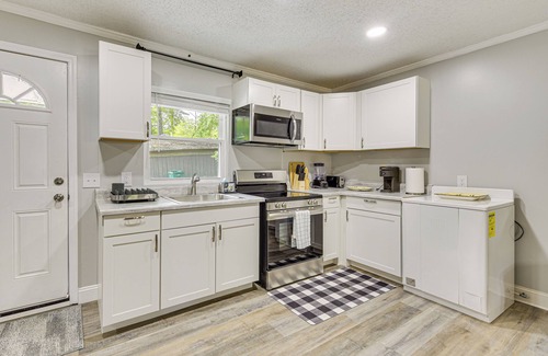 Sanford House | Private Deck & Yard: Home 3 Mi to Dtwn Sanford!