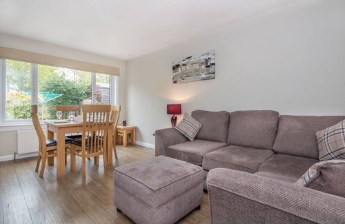 Balloch House | Private detached holiday home in Culloden, just 5 miles from the city centre.