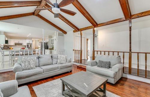 Santee House | Private Dock and Pool Table Lake Marion Getaway