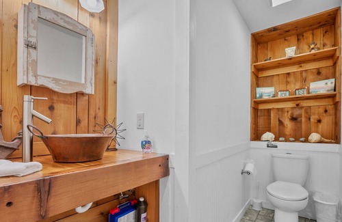 Cumming House | Private Dock/Hot Tub, Pet Friendly