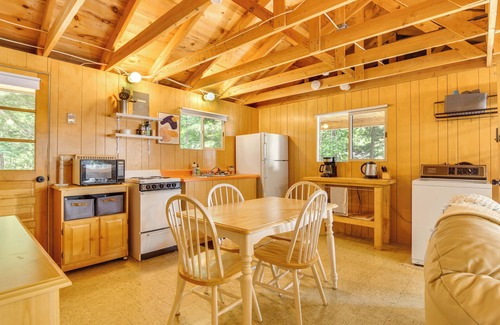 Sidney Cottage | Private Dock on Messalonskee Lake: Cozy Cottage!