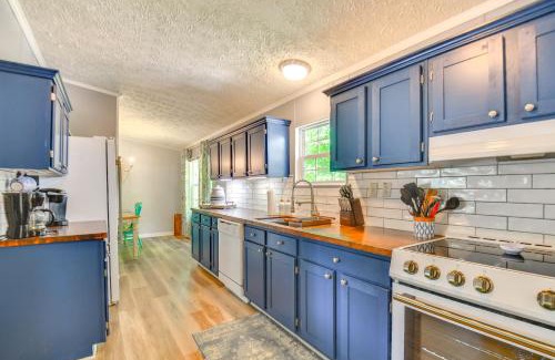 Milledgeville House | Private Dock Pet-Friendly Home on Lake Sinclair