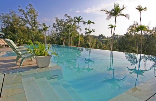 Kapaau House | Private Elegant Eco-Lodge with 10 private suites all to yourself