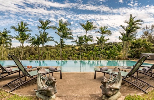 Kapaau House | Private Elegant Eco-Lodge with 10 private suites all to yourself