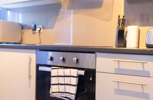 St Helens House | Private Ensuite Room Shared Kitchen St Helen B3