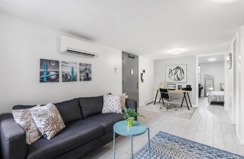 Williamsburg Apartment | Private Entrance, 2BR 2BA in Vibrant Neighborhood!