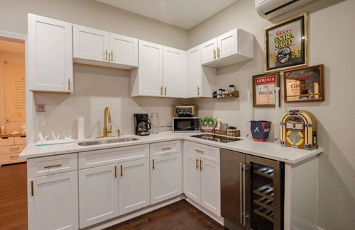 Clarkdale Apartment | Private Entrance Movie Theater Stay New Build 2023