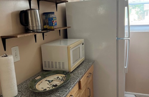 Uniondale House | Private entrance to this cozy first floor apartment in house. Close to transit