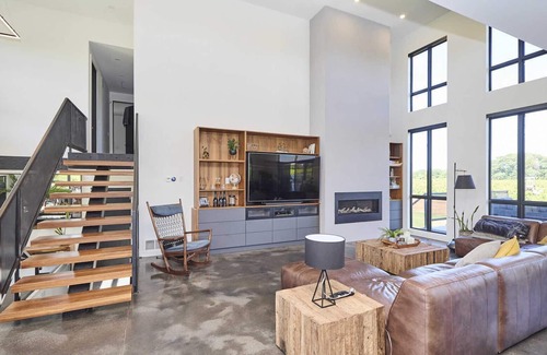 Louth House | Private Executive Family Home