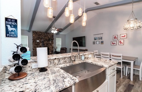 Ocala House | Private Fall Escape: Family & Pup Fun w/Pool