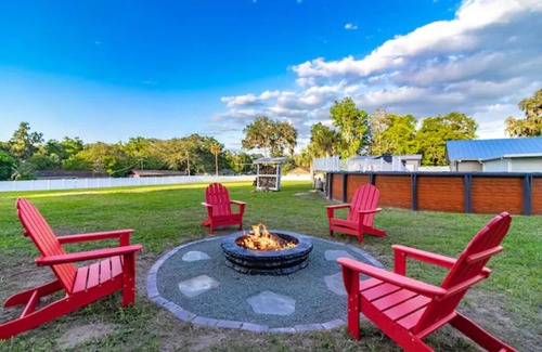 Ocala House | Private Fall Escape: Family & Pup Fun w/Pool