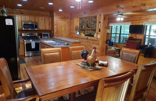 Waynesville Cabin | Private Family Cabin on Creek w/Hot Tub - Kid & Dog Friendly, Grill & Fireplace
