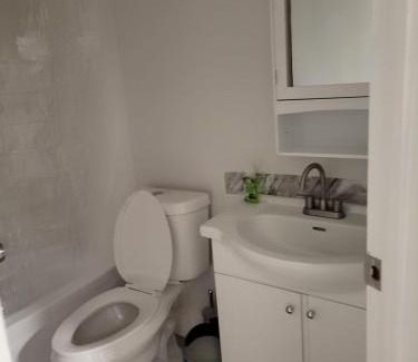 Southwest Edmonton Apartment | Private Family Hideaway or Business Travel in Edmonton - 2 Bedroom Apartment