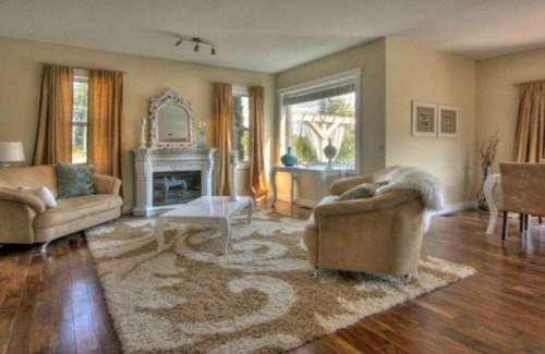 Southwest Mission House | Private Family Home With Saltwater Pool Near Summerhill & CedarCreek Winery