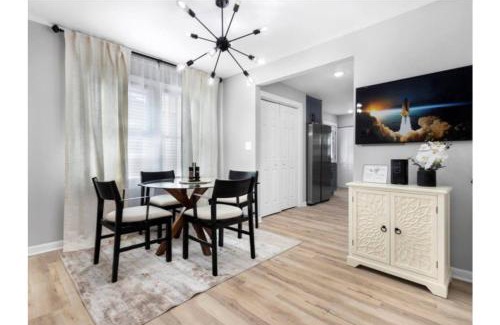 Atlanta House | Private Fenced Yard - Fireplace - Free Parking