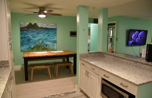 Fort Myers House | Private Ft Myers Retreat - Pool, hot tub, theater room, kayaks