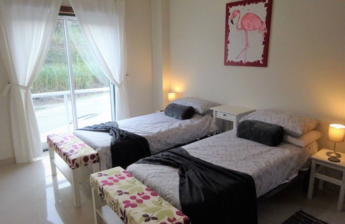 Foz do Arelho Villa | Private garden & pool, 10 min walk to beach, village centre, lagoon view