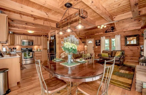 Rutherfordton Cabin | Private-Gated Community- FirePit- IndoorFireplace