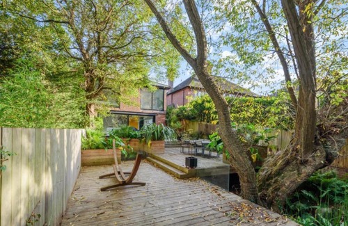 London Borough of Bromley House | Private getaway home in London