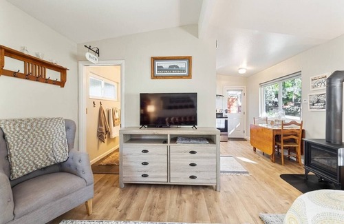 Placerville Cottage | Private Getaway Near Historic Downtown Placerville