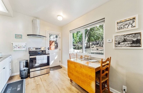 Placerville Cottage | Private Getaway Near Historic Downtown Placerville