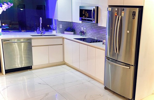 South Corals House | Private guest suite minutes from beaches, Wilton Dr. center of Ft. Lauderdale!