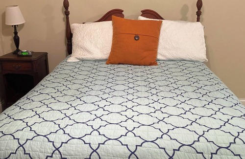 Aiken Bed & Breakfast | Private guest suite at 13 Acre Horse Farm