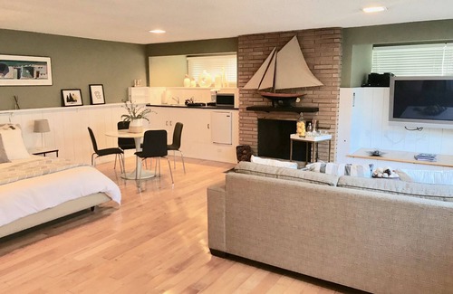 Beverlywood Apartment | Private Guest Suite in LA's Idylic Westside