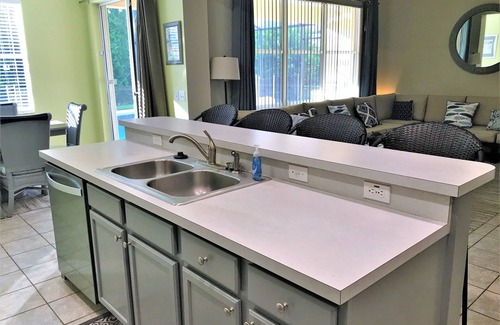 Windwood Bay House | Private Haven - 5 bedroom, 4.5 bath, Free Pool Heat, Free BBQ Grill