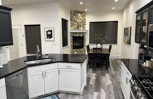 Boise House | Private Heated Pool & Hot Tub - Centrally Located Upscale 4-Bedroom Home