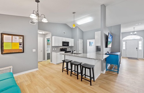 Navarre House | Private Heated Salt Pool, 3 Kings, Near Beach