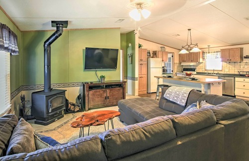 Fredericksburg House | Private Hill Country House w/Deck on 7 Acres!