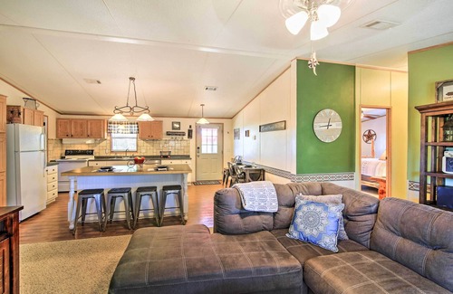 Fredericksburg House | Private Hill Country House w/Deck on 7 Acres!