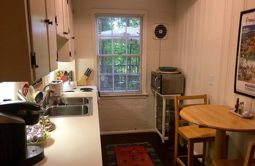 Boonsboro Apartment | Private Hillside Terrace Apartment with Stone Patio Overlooking Woods