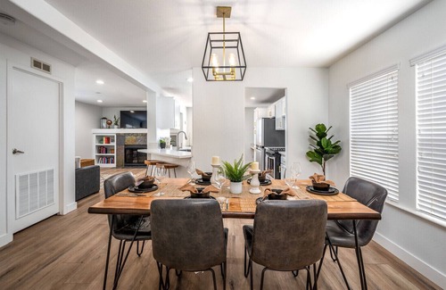Lake Elsinore House | Private Hilltop Beauty in a Rural Setting