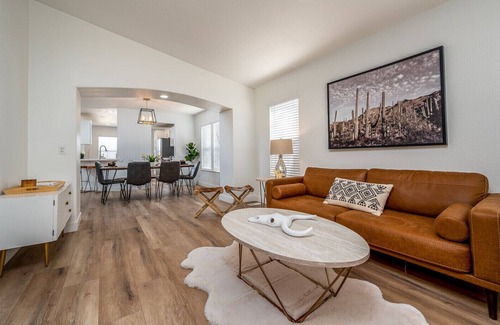 Lake Elsinore House | Private Hilltop Beauty in a Rural Setting